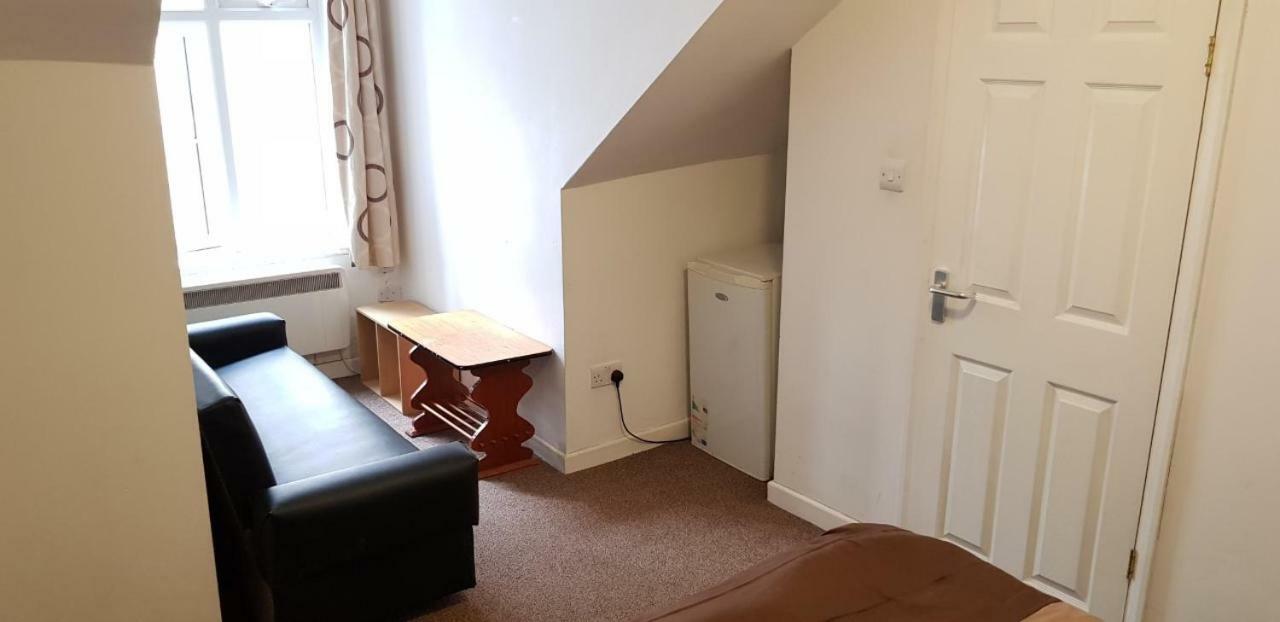 Hotel 140 Midland Road Luton  Zewnętrze zdjęcie